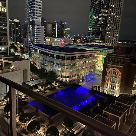 Downtown Dallas Apt With View Walking Distance To Aac With Free Parking Pool Wifi Zewnętrze zdjęcie